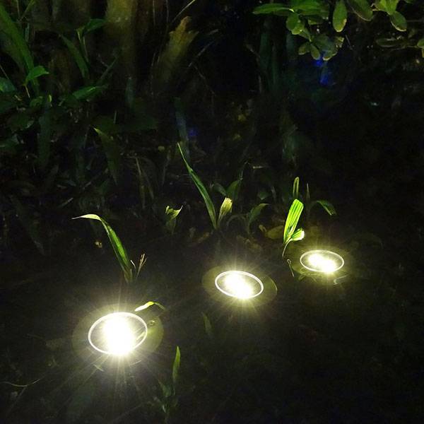Компактные светильники для лужайки из Китая - фото